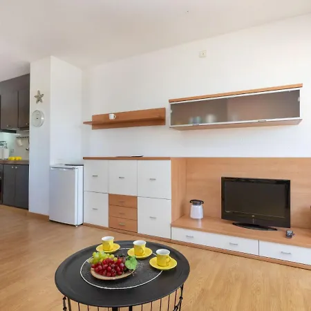 Apartment Del Sol By Interhome L'Estartit
